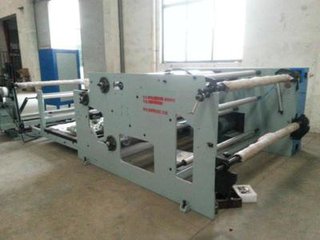 什么是擠出復(fù)合機(jī)設(shè)備？